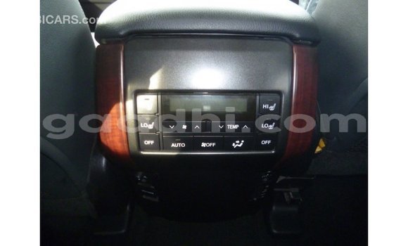 Acheter Import Voiture Toyota Prado Autre à Import - Dubai, Somalie Acheter Import Voiture Toyota Prado Autre à Import - Dubai, Somalie