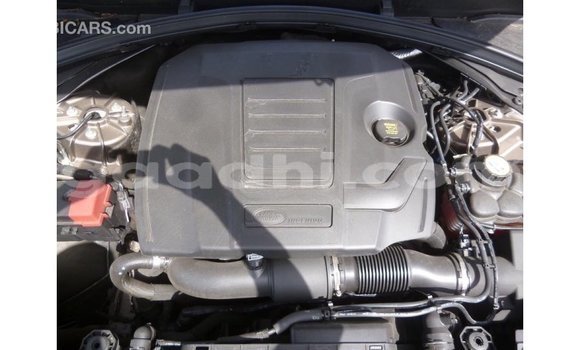 Acheter Import Voiture Land Rover Range Rover Marron à Import - Dubai, Somalie Acheter Import Voiture Land Rover Range Rover Marron à Import - Dubai, Somalie