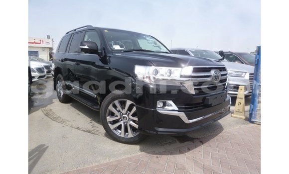 ይግዙ Imported Toyota Land Cruiser ጥቁር መኪና በ Import - Dubai በ ሶማሊያ ይግዙ Imported Toyota Land Cruiser ጥቁር መኪና በ Import - Dubai በ ሶማሊያ