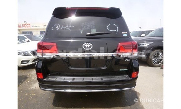 ይግዙ Imported Toyota Land Cruiser ጥቁር መኪና በ Import - Dubai በ ሶማሊያ ይግዙ Imported Toyota Land Cruiser ጥቁር መኪና በ Import - Dubai በ ሶማሊያ