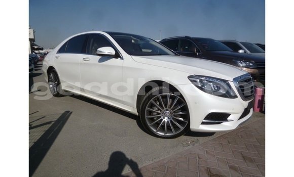 Buy Import Mercedes-Benz 190 White Car in Import - Dubai in Somalia