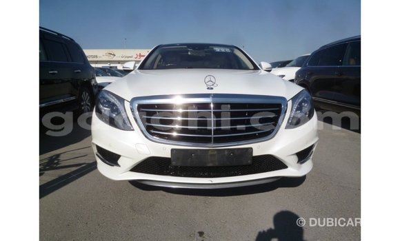 ይግዙ Imported Mercedes-Benz 190 ነጭ መኪና በ Import - Dubai በ ሶማሊያ ይግዙ Imported Mercedes-Benz 190 ነጭ መኪና በ Import - Dubai በ ሶማሊያ