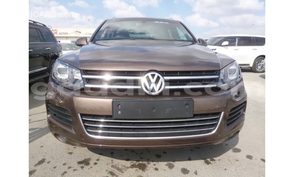 Acheter Import Voiture Volkswagen Touareg Marron à Import - Dubai, Somalie Acheter Import Voiture Volkswagen Touareg Marron à Import - Dubai, Somalie