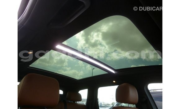 Acheter Import Voiture Volkswagen Touareg Marron à Import - Dubai, Somalie Acheter Import Voiture Volkswagen Touareg Marron à Import - Dubai, Somalie