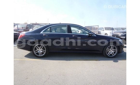 ይግዙ Imported Mercedes-Benz 190 ሰማያዊ መኪና በ Import - Dubai በ ሶማሊያ ይግዙ Imported Mercedes-Benz 190 ሰማያዊ መኪና በ Import - Dubai በ ሶማሊያ