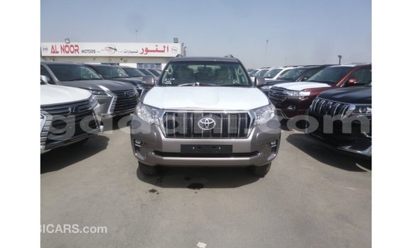Acheter Import Voiture Toyota Prado Autre à Import - Dubai, Somalie Acheter Import Voiture Toyota Prado Autre à Import - Dubai, Somalie