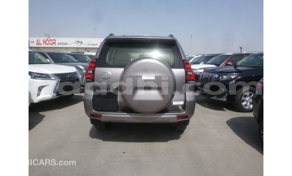 Acheter Import Voiture Toyota Prado Autre à Import - Dubai, Somalie Acheter Import Voiture Toyota Prado Autre à Import - Dubai, Somalie