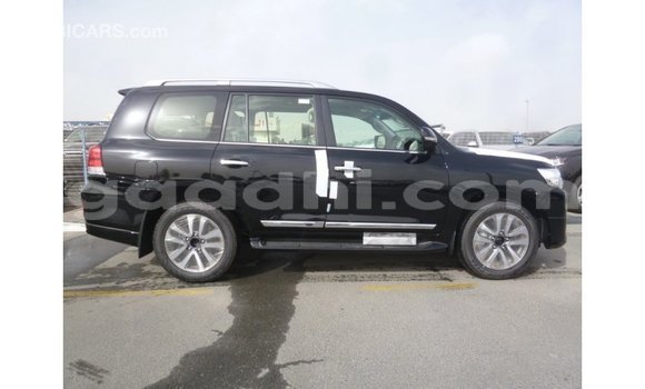 Acheter Import Voiture Toyota Land Cruiser Noir à Import - Dubai, Somalie Acheter Import Voiture Toyota Land Cruiser Noir à Import - Dubai, Somalie