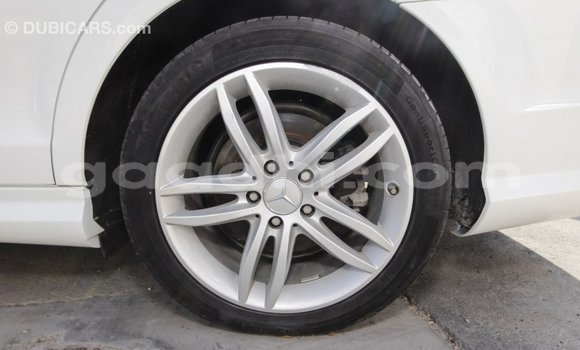 ይግዙ Imported Mercedes-Benz 200 ነጭ መኪና በ Import - Dubai በ ሶማሊያ ይግዙ Imported Mercedes-Benz 200 ነጭ መኪና በ Import - Dubai በ ሶማሊያ